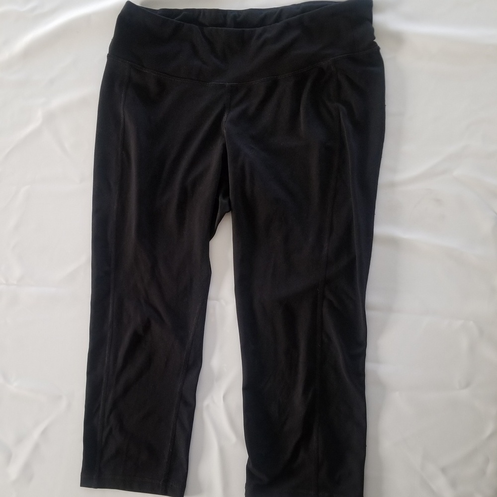 💜 5 for $25! Old Navy Capri Leggings